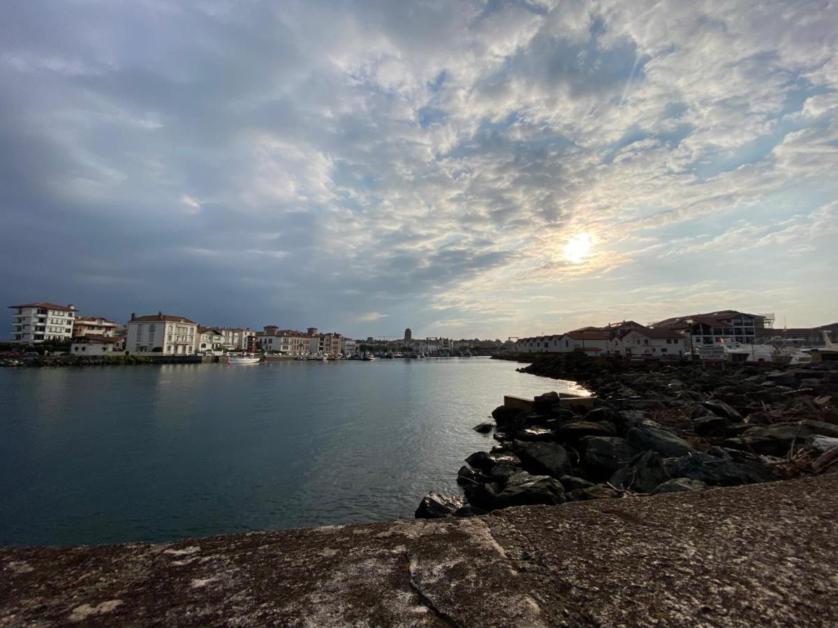 Aparra Auberge Hendaye Ngoại thất bức ảnh
